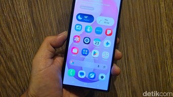 Galaxy Z Fold8 Ultra dijual mulai Rp32.499.000 untuk varian RAM 12 GB/256 GB. Sementara varian tertinggi RAM 16 GB/1 TB dibanderol Rp44.499.000. Foto: Fino Yurio Kristo/detikINET