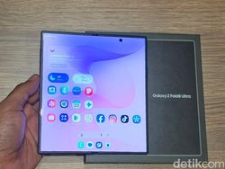 Unboxing Galaxy Z Fold8 Ultra