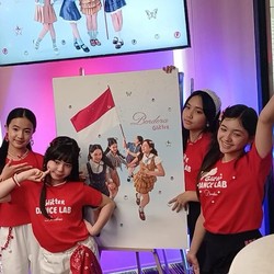 Glitter Rilis Ulang Bendera, Versi Gen Z yang Lebih Fresh