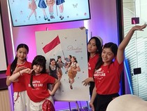Pesan Glitter Buat Anak Indonesia: Belajar, Bermimpi, dan Berekspresi