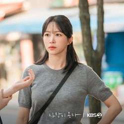Hani EXID Pindah Agensi, Kini Serumah Song Ji Hyo