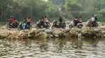 Jembatan Narogong Ditutup, Warga Bertaruh di Jalur Darurat
