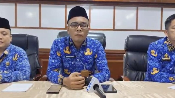 Kadisdik Kota Tanjung Balai memberikan keterangan soal ASN yang terlibat dugaan Asusila (dok. Istimewa)