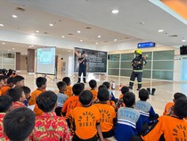 Serunya Anak-anak SD di Boyolali Diajak Tur Keliling Bandara Adi Soemarmo