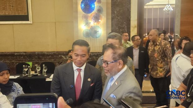 Ketua Umum Kamar Dagang dan Industri (Kadin) Indonesia Aninya Bakrie di Grand Ballroom Kempinski Hotel, Jakarta, Kamis (23/7/2026). (CNBC Indonesia/Emir Yanwardhana) Ketua Umum Kamar Dagang dan Industri (Kadin) Indonesia Aninya Bakrie di Grand Ballroom Kempinski Hotel, Jakarta, Kamis (23/7/2026). (CNBC Indonesia/Emir Yanwardhana)