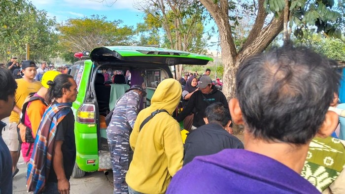 Korban terakhir Kapal nelayan terbalik di Plawangan Grajagan Banyuwangi ditemukan