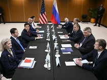Bertemu di Manila, Menlu Rusia Ingatkan AS Tak Pasok Senjata ke Ukraina