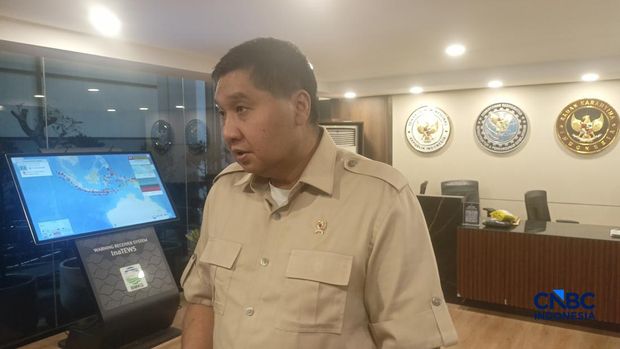 Menteri Perumahan dan Kawasan Permukiman (PKP) Maruarar Sirait di kantor Dewan Ekonomi Nasional (DEN) Kamis (23/7/2026). Menteri Perumahan dan Kawasan Permukiman (PKP) Maruarar Sirait di kantor Dewan Ekonomi Nasional (DEN) Kamis (23/7/2026). (CNBC Indonesia/Ferry Sandi)