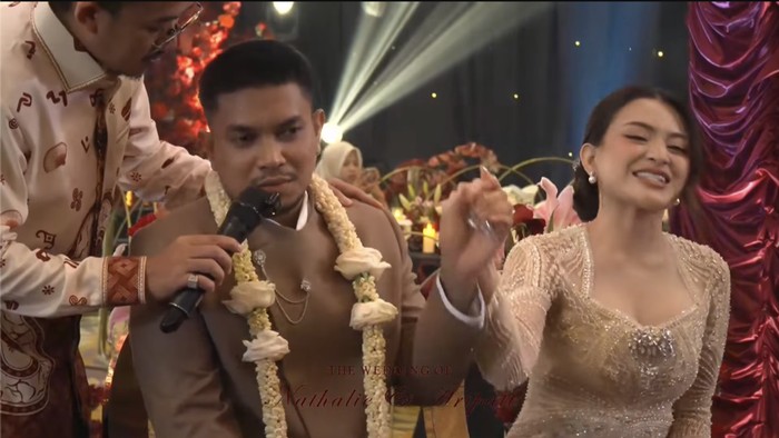 Akad nikah Nathalie Holscher dan Aripat