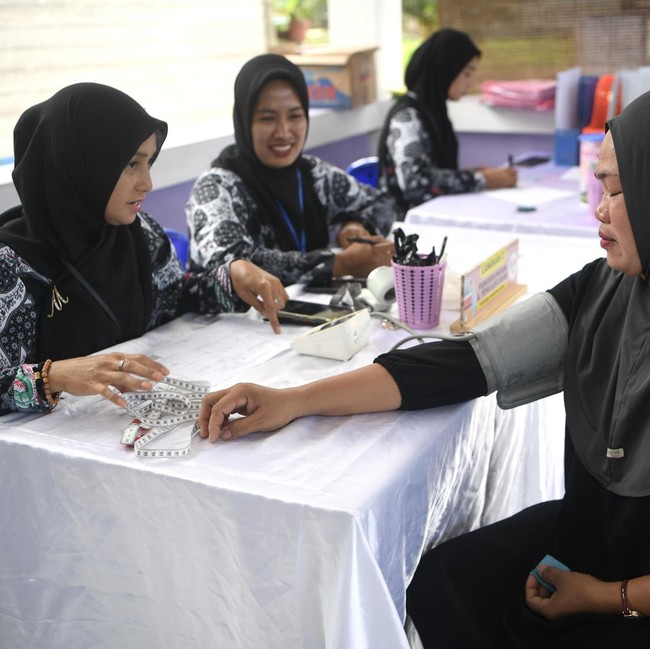 Warga Perbatasan Ikuti Cek Kesehatan Gratis di Posyandu ILP Sebatik