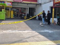Pemkot Surabaya Segel Lahan Parkir Tempat Usaha yang Tak Berizin
