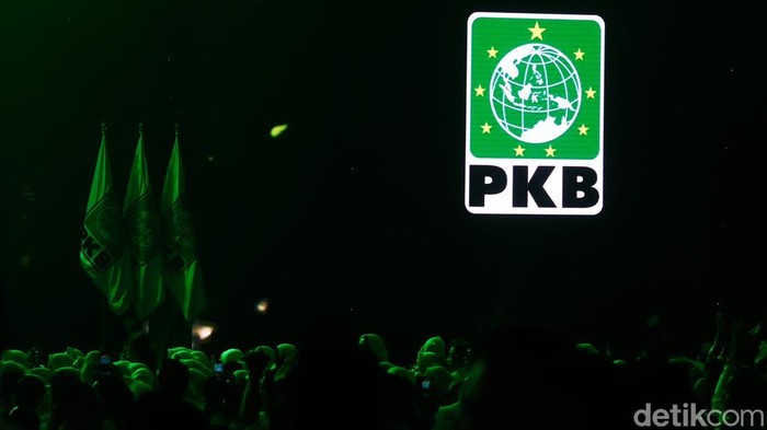 Presiden Prabowo Subianto berpidato dalam peringatan Harlah ke-28 PKB di Jakarta International Convention Center, Jakarta, Kamis (23/7/2026). Prabowo Subianto buka suara soal arah pembangunan ekonomi nasional di bawah kepemimpinannya, yaitu menjalankan Pasal 33 dan 34 Undang-Undang Dasar (UUD) 1945.