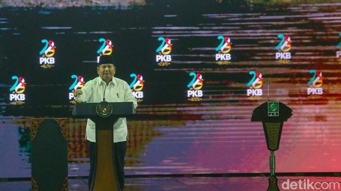 PKB Usung Tema Prabowonomics, Prabowo Tegaskan Arah Ekonomi Nasional Presiden Prabowo Subianto berpidato dalam peringatan Harlah ke-28 PKB di Jakarta International Convention Center, Jakarta, Kamis (23/7/2026). Prabowo Subianto buka suara soal arah pembangunan ekonomi nasional di bawah kepemimpinannya, yaitu menjalankan Pasal 33 dan 34 Undang-Undang Dasar (UUD) 1945.