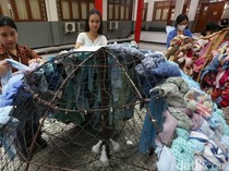 Siswa Sulap Sampah Jadi Alat Musik dan Dekorasi Panggung