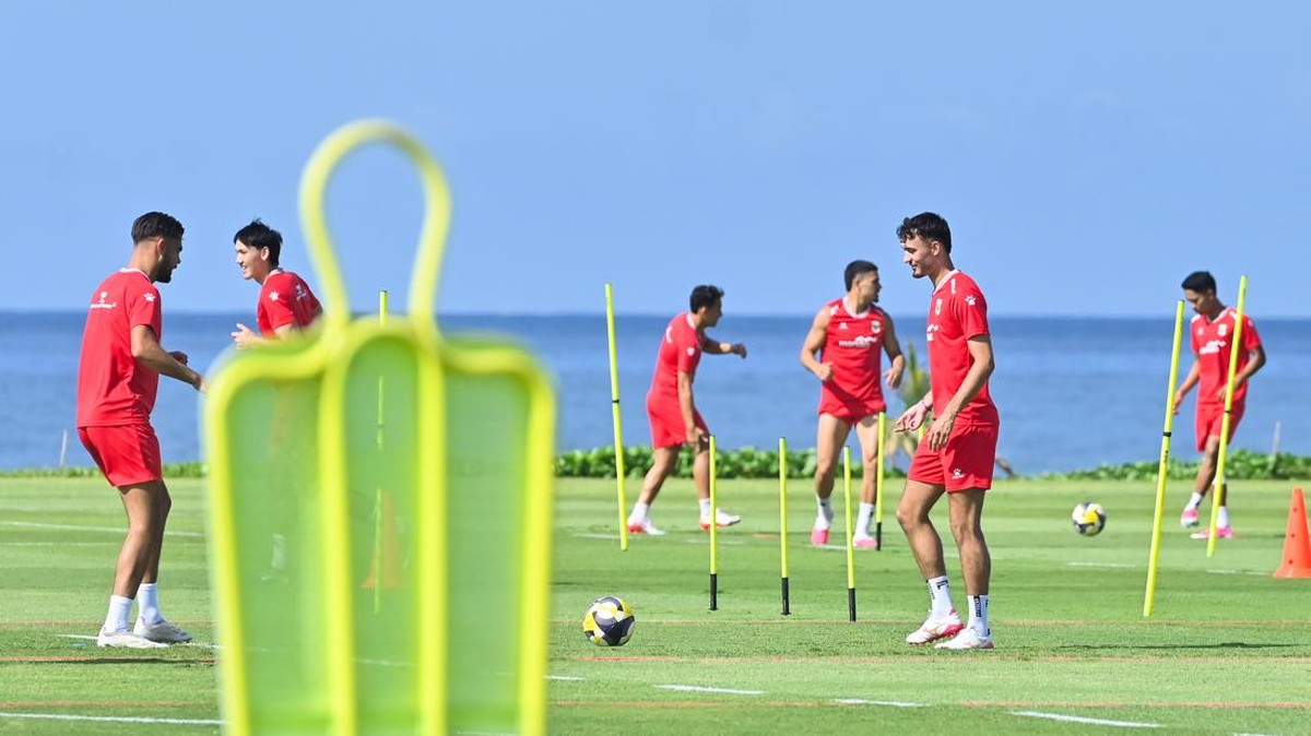 Timnas Indonesia Matangkan Persiapan Jelang Piala AFF Timnas Indonesia Matangkan Persiapan Jelang Piala AFF