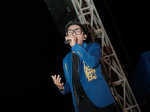 Lirik dan Makna Lagu Dayak Kanayatn, Dayakng Janjiola oleh Tino Amee