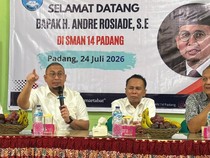 Andre Rosiade Tambah Bantuan Aula SMAN 14 Padang Jadi Rp 400 Juta