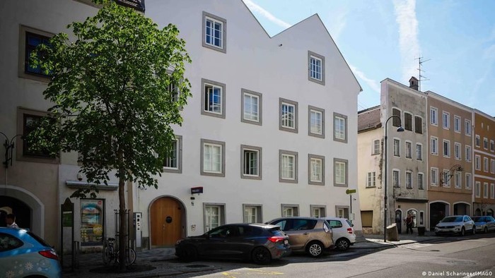 Heboh Austria Ubah Rumah Kelahiran Hitler Jadi Kantor Polisi