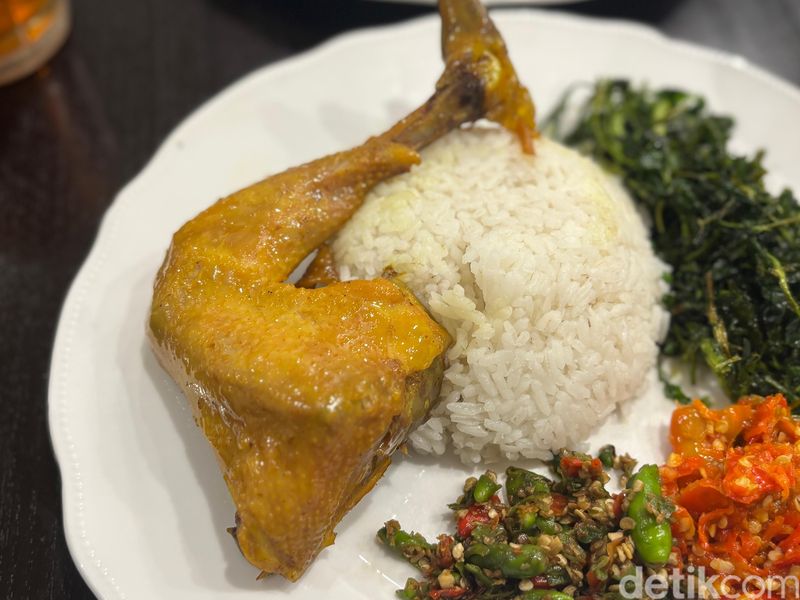 Review battle ayam goreng basah
