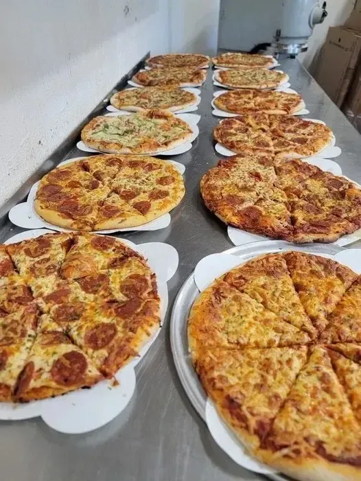Beli pizza pakai ular Bangkai Ular Piton Bisa Ditukar Pizza, Promo Restoran Ini Bikin Heboh