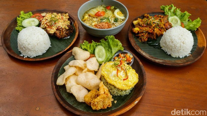 Pengunjung menikmati hidangan di Daong Hutan Pinus, Desa Pancawati, Kabupaten Bogor, Selasa (21/7/2026). Tempat ini memadukan wisata alam, kafe outdoor, dan restoran di tengah hutan pinus.