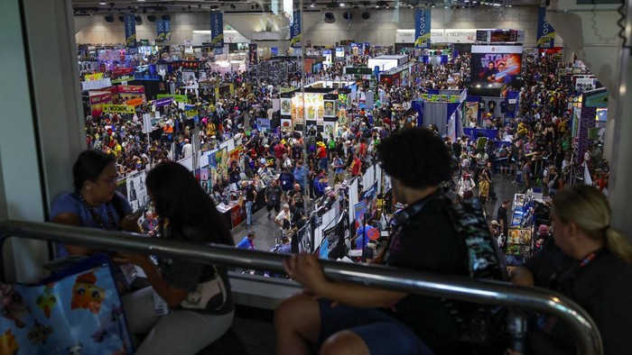 Attendees arrive for the opening day of Comic-Con International in San Diego, California, U.S. July 23, 2026. REUTERS/Daniel Cole