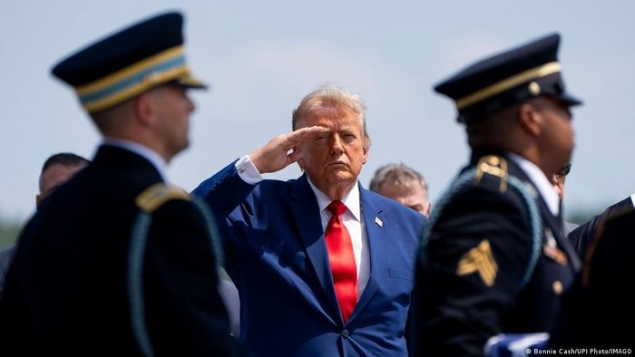 Dua Kapal Tanker Saudi Diserang, Trump Ultimatum Iran dan Houthi