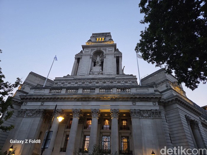 Cantiknya London dalam Jepretan Kamera Samsung Galaxy Z Fold8