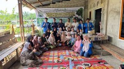 Kompak Berkebun Bareng, Ibu-Ibu Desa Tebing Tinggi Buktikan Gotong Royong Masih Hidup