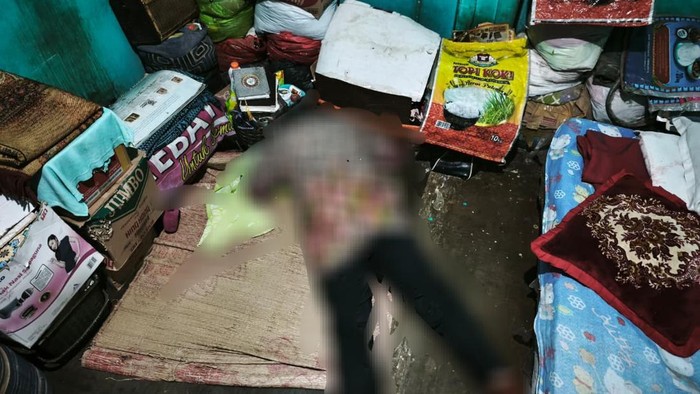 Jasad korban saat ditemukan di kamar rusun Palembang