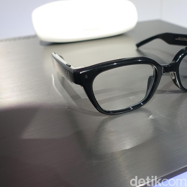 Penampakan Kacamata Pintar Pertama Samsung