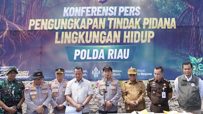 Kapolda Riau Irjen Herry Heryawan menegaskan mangrove bukan sekadar hutan, tapi benteng masyarakat pesisir.