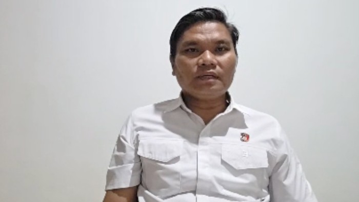 Kasat Reskrim Polres Siak AKP Raja Kosmos menjelaskan perkembangan kasus kematian dokter PPDS, ACL (30)