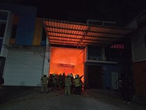 Gudang di Cilincing Jakut Kebakaran, 17 Mobil Damkar Dikerahkan