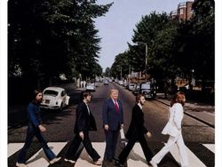 Meme Bertaburan, Sindir Trump Ikut Spanyol Angkat Trofi Pildun