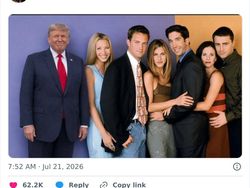 Meme Bertaburan, Sindir Trump Ikut Spanyol Angkat Trofi Pildun