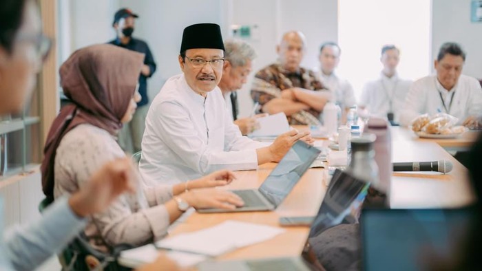 Dalam pertemuan di Kalibata Timur, Pancoran, Jakarta Selatan, tersebut ICW memberikan banyak masukan berkaitan dengan pengadaan barang dan jasa.