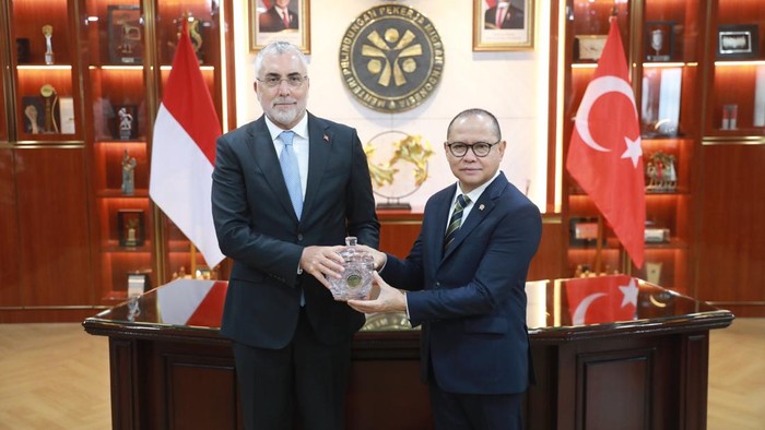 Menteri P2MI & Menaker Turki Bahas Penguatan Kerja Sama Ketenagakerjaan