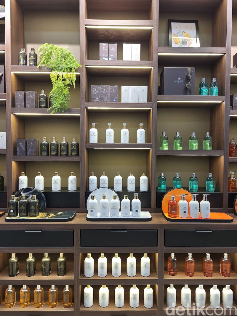 Molton Brown London, brand body care favorit Ratu Elizabeth II buka di Pacific Place Mall, Jakarta Pusat.