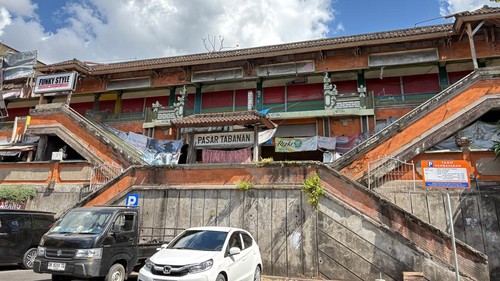 Pasar Tabanan yang bakal direvitalisasi menjadi Pasar Gadarata pada 2027. (Krisna Pradipta/detikBali)