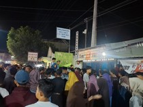 Hendak Evakuasi Pelajar yang Dikepung Massa di Dompu, Polisi Dilempari Batu