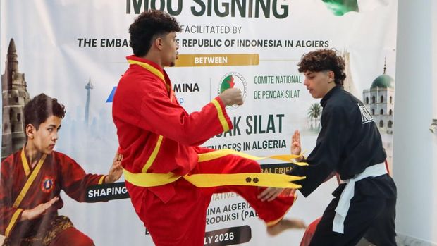 Pemerintah Indonesia dan Aljazair menandatangani MoU pengembangan pencak silat. (dok.istimewa)