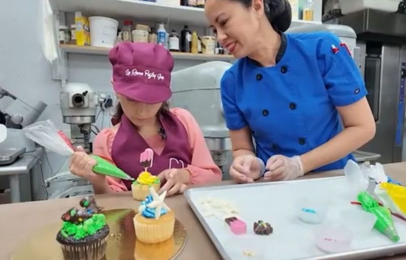 Kisah Haru Bocah Penyintas Kanker Otak, Wujudkan Mimpi Jadi Baker Sehari!