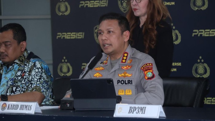 Polda Metro Jaya menggelar konferensi pers terkait tindak pidana perdagangan orang (TPPO) PMI Ilegal ke Libya. 