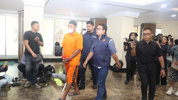 Polda Metro Jaya menggelar konferensi pers terkait tindak pidana perdagangan orang (TPPO) PMI Ilegal ke Libya. 