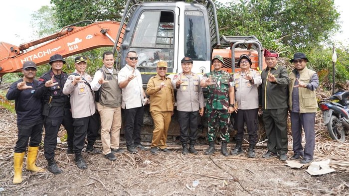 Polda Riau mengungkap kasus perusakan 118 hektare hutan mangrove dan menetapkan 2 orang tersangka
