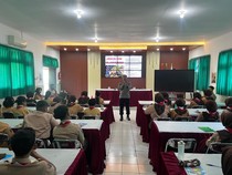 Police Goes to School di Kota Blitar Edukasi Pelanggaran Hukum ke Pelajar