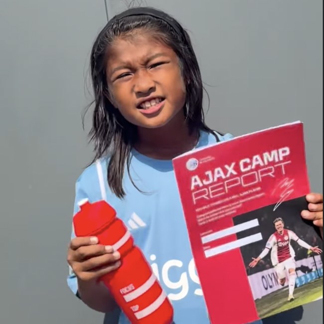 Aksi Gohan, Anak Praz Teguh Gocek Bola di Akademi Ajax Amsterdam