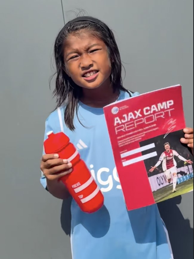 Aksi Gohan, Anak Praz Teguh Gocek Bola di Akademi Ajax Amsterdam