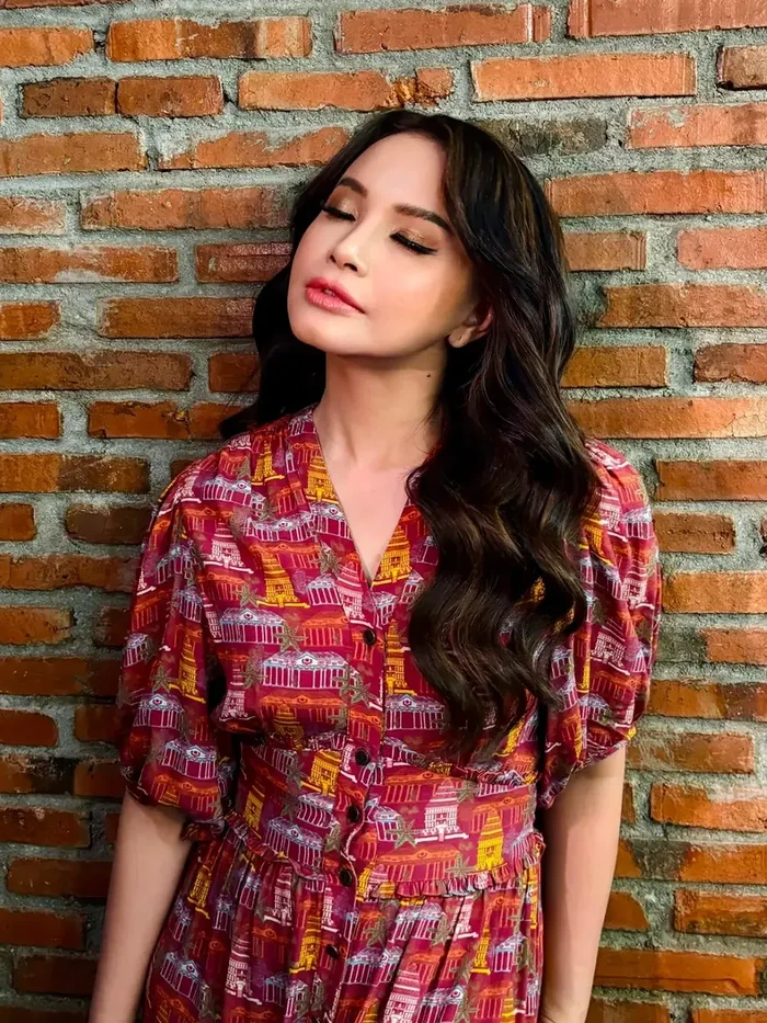 Rossa dalam Instagram miliknya